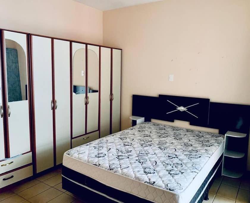 Apto Almeida E Moraes 3 Dormitorios 50 Mts Praia De Bc